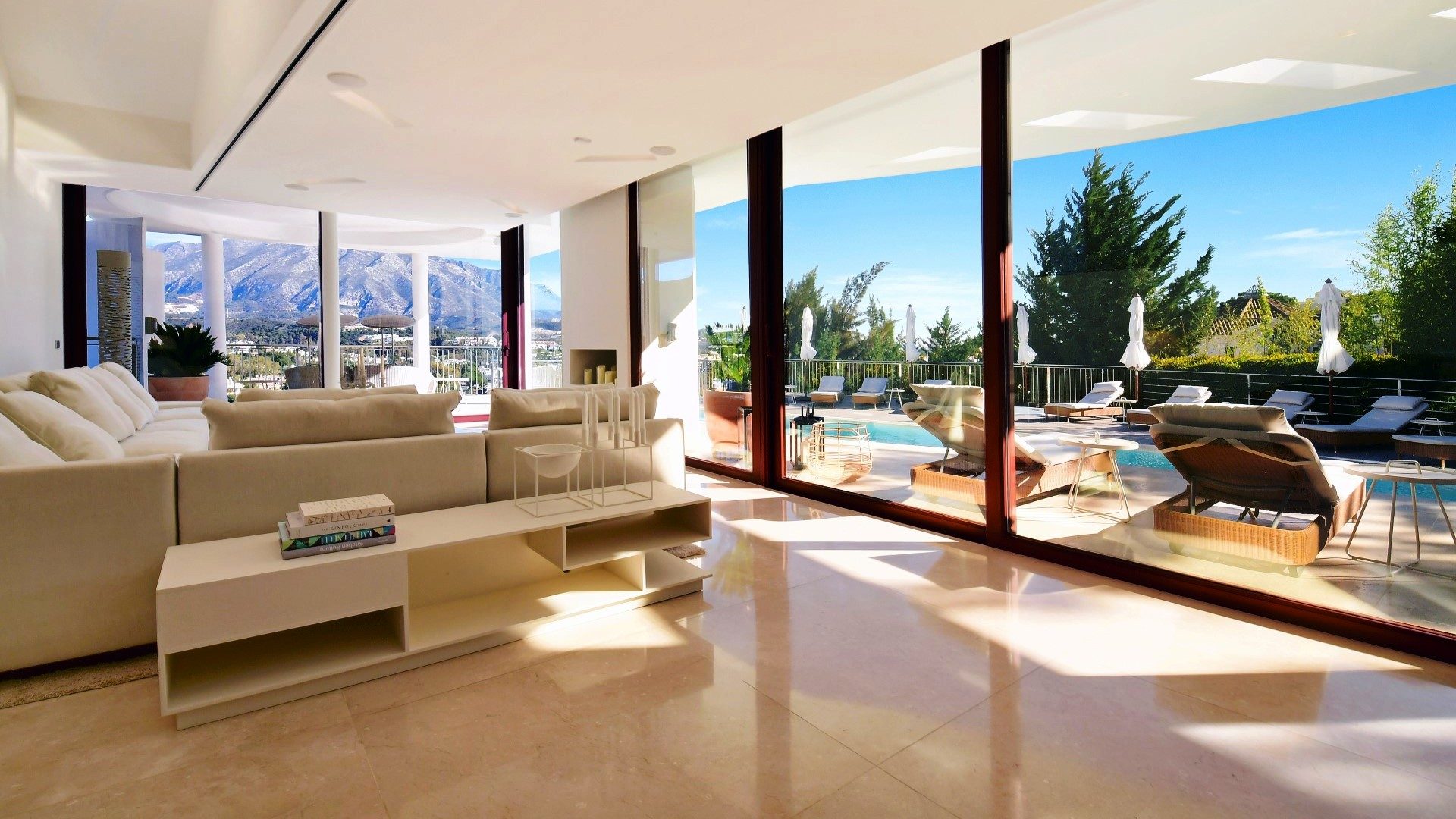 Spring is here, renew your home - Marbella Unique Properties in Puerto Banus