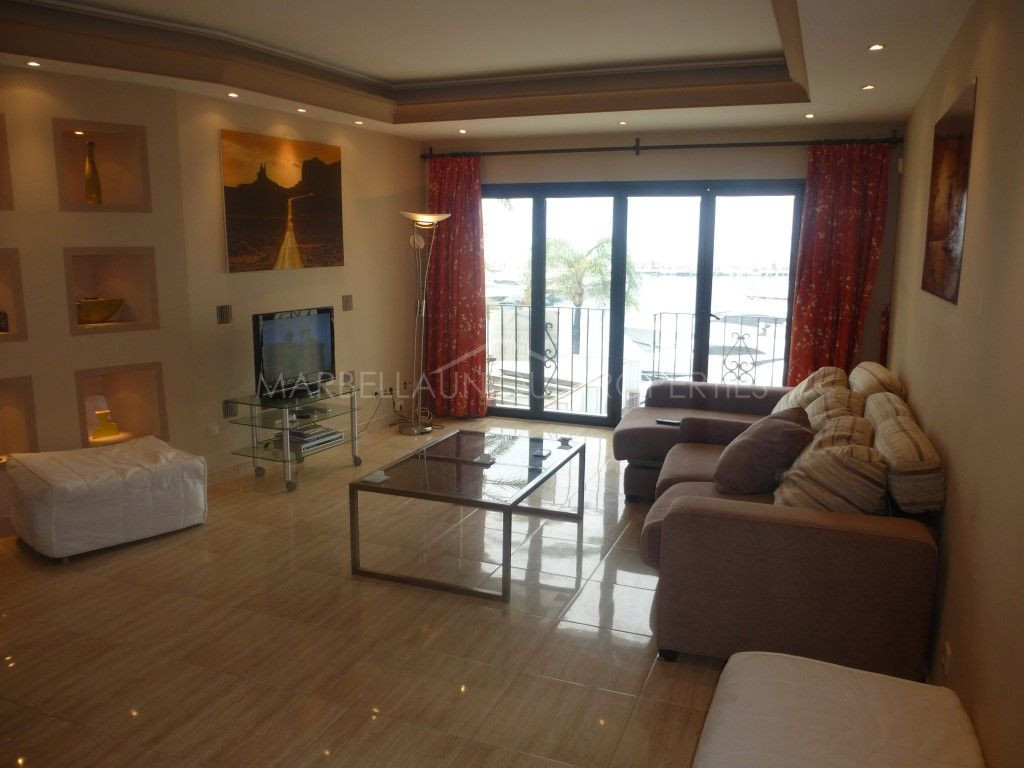 A fantastic 3 bedroom apartment in Medina Gardens, Puerto Banus - Marbella Unique Properties 239-00199P