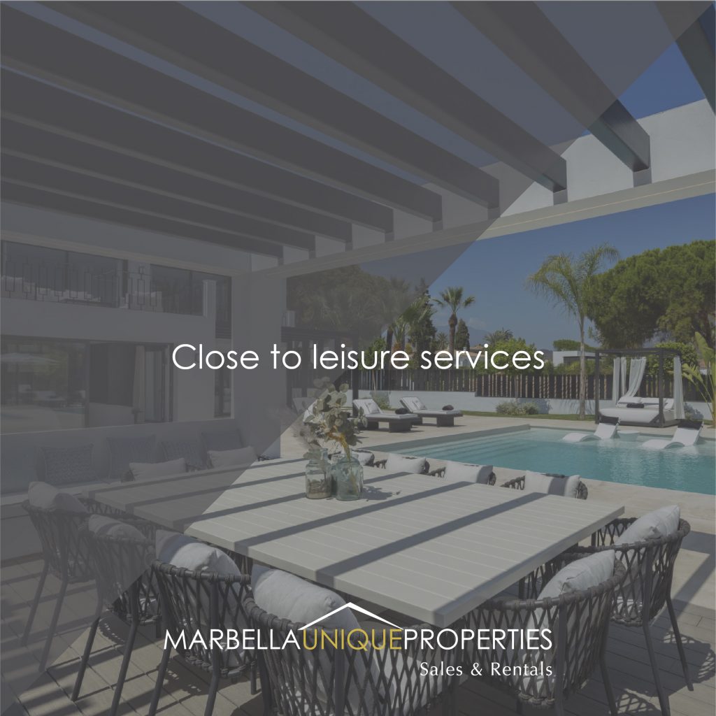 You can find may services in Las Brisas Golf