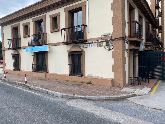 Ideal 1 or 2 commercial units, beachside in Calahonda, Mijas Costa