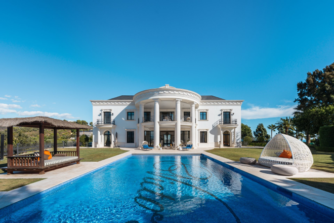 Espectacular villa opulenta en Hacienda las Chapas, Marbella Este