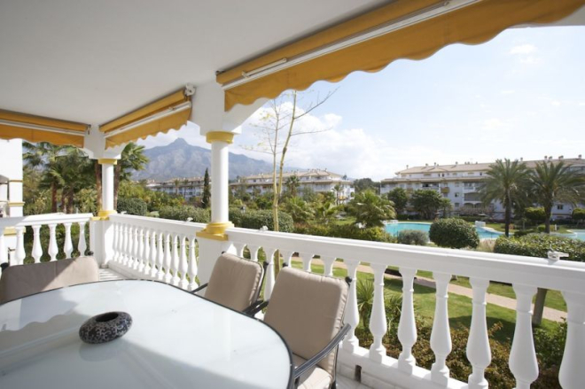 A marvellous 2 bedroom apartment with ideal mountain views in La Dama De Noche